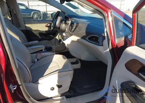 2017 Chrysler Pacifica Limited z USA, uszkodzony, nr VIN 2C4RC1GG3HR591689